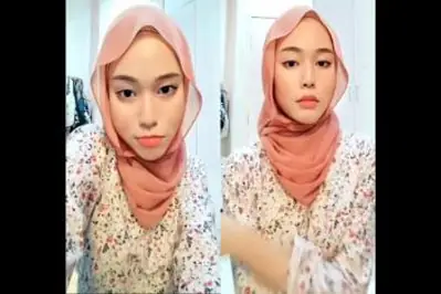 Cewek Cantik Colmek Pamer Tubuh di Live