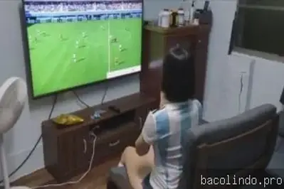 Lagi Main HP Malah Digarap Kasar Sampe Crot