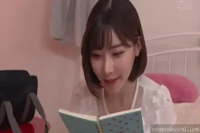 Sepupu Cantik Minta Diajarin Ngentot Sampe Crott Dalem